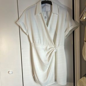 White wrap dress, size large, NWT